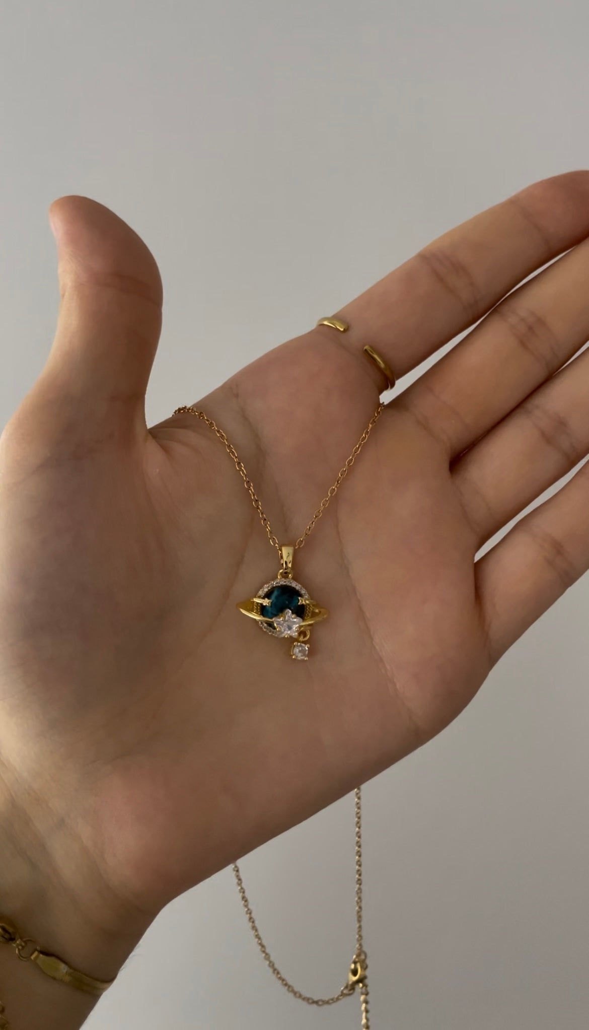 Mond und Stern Kette aus Edelstahl