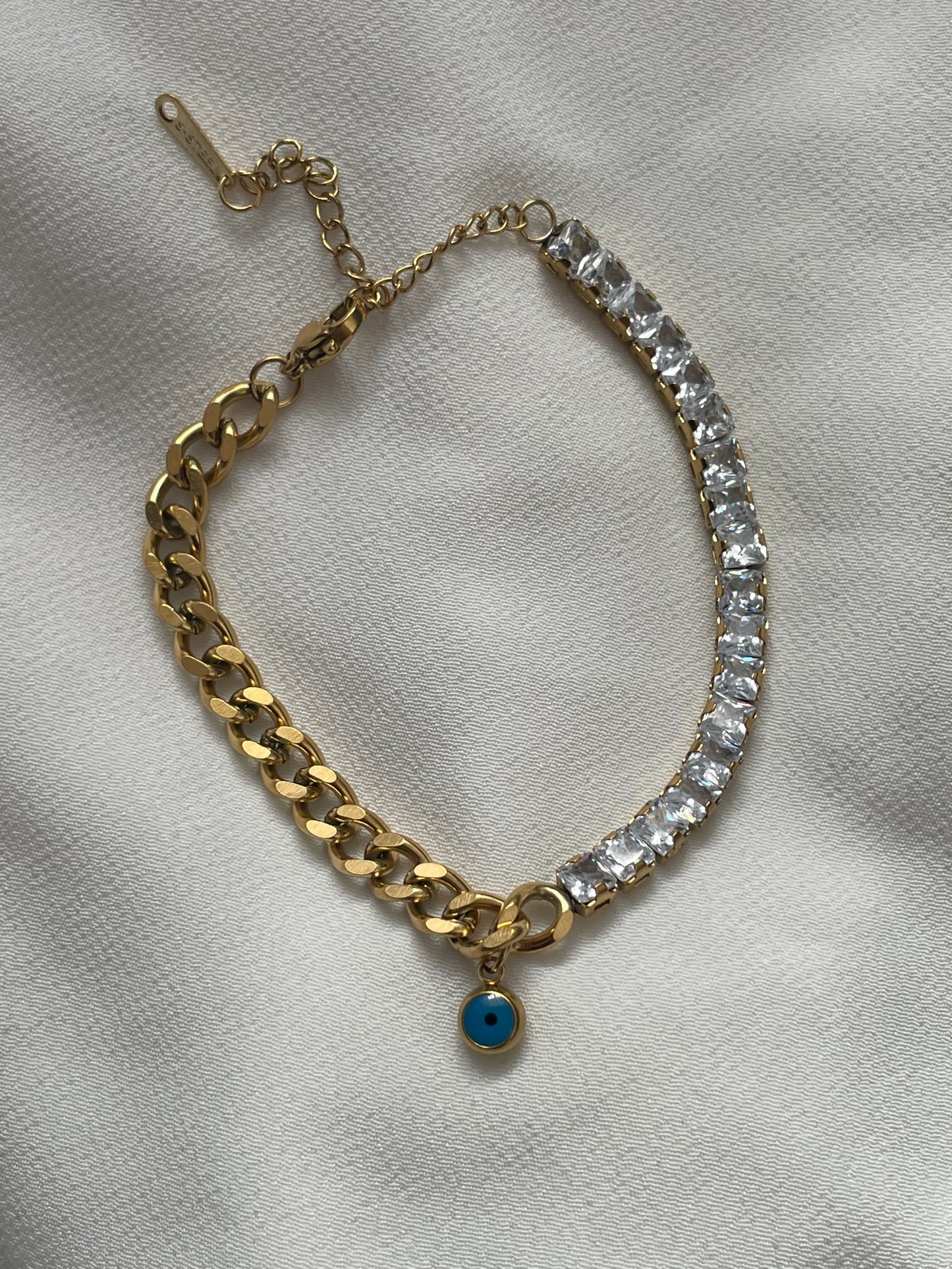 Armband mit halbseitigem Strassstein 18 vergoldet