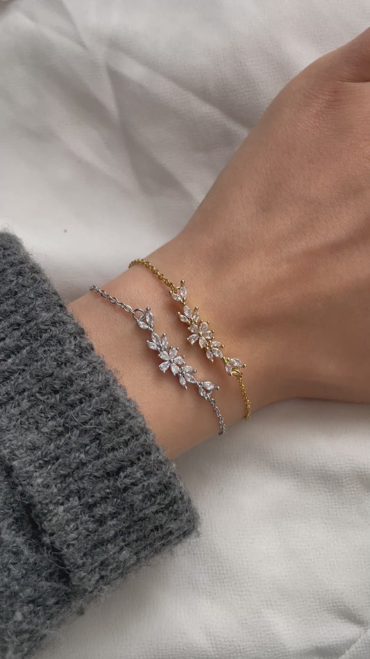 Zirkon Blumen Armband aus Edelstahl
