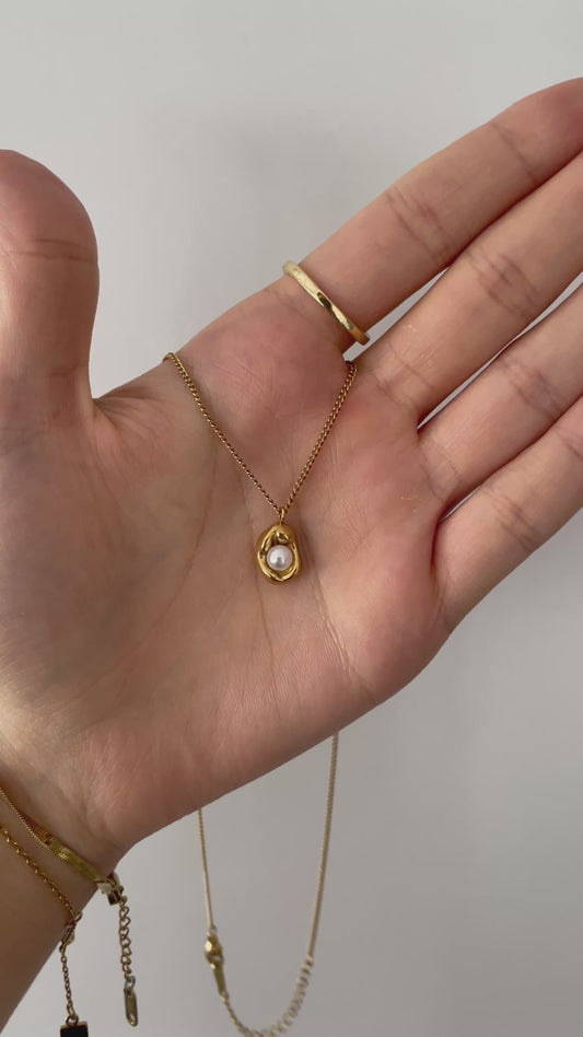 Halskette mit Perlenstein 18k vergoldet